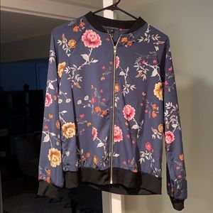 Women’s floral bomber jacket Medium